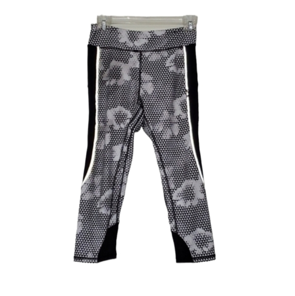 Kyodan Black &‎ White Floral Running Capris Small